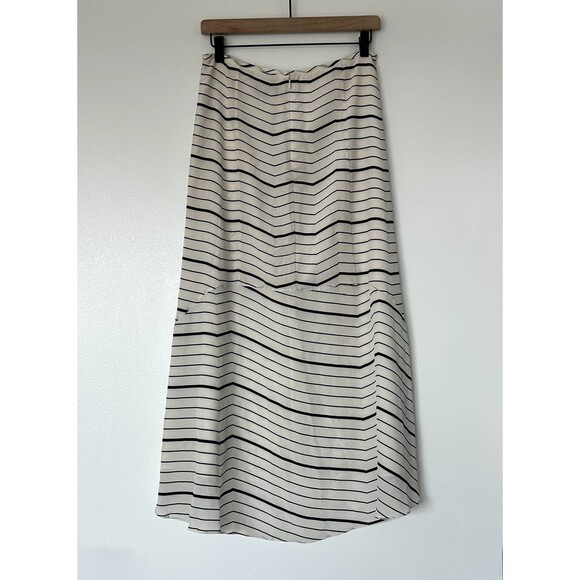 EUC Theory 100% Silk Vivridge Bevel Stripe High-Low Midi Skirt Sz 4 Ivory Black - Picture 5 of 14